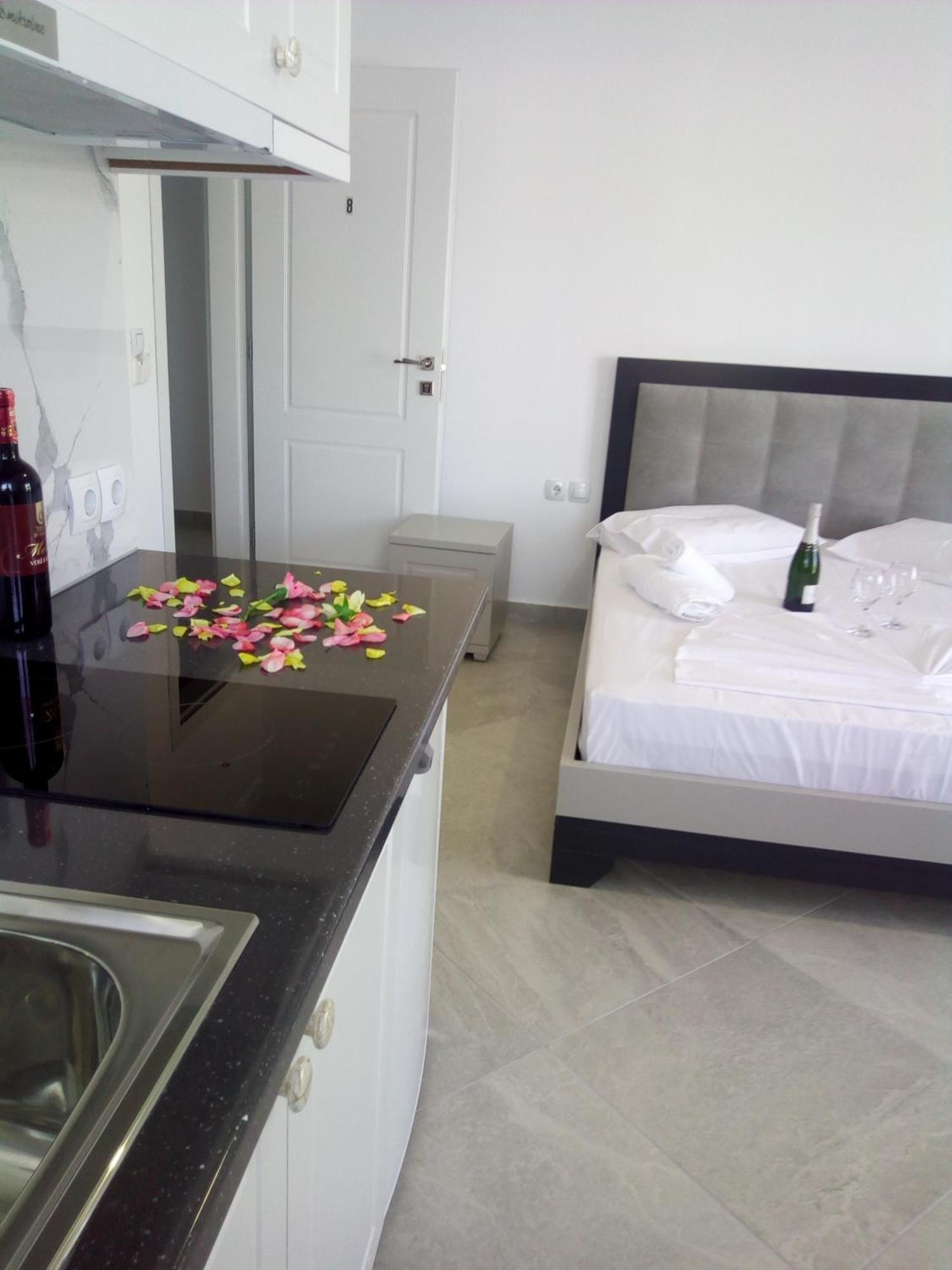 Mariana Apartments Саранда Номер фото