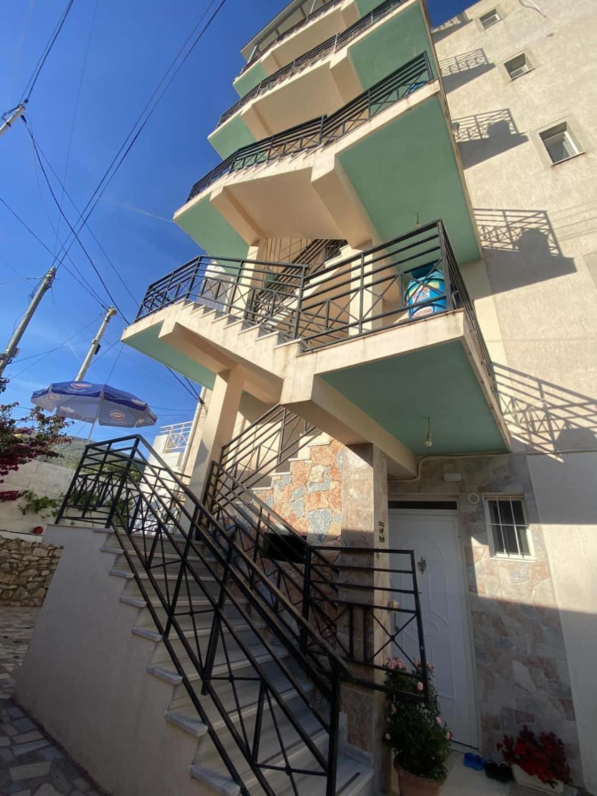 Mariana Apartments Саранда Екстер'єр фото
